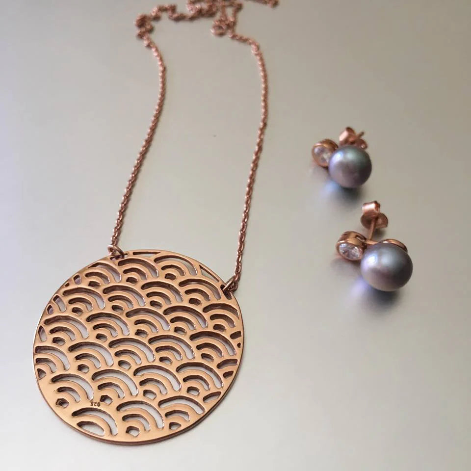 Elegant Geometric Rose Gold-Tone Pendant Necklace